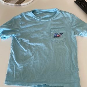 5T vineyard vines tshirt